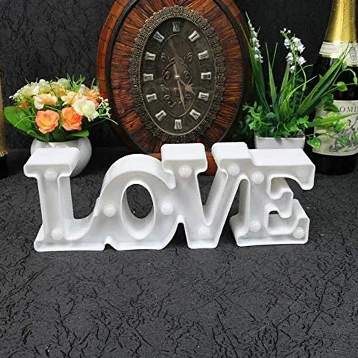 💖 Lampka LED LOVE z Sercem – romantyczna dekoracja, która tworzy wyjątkowy klimat 💖